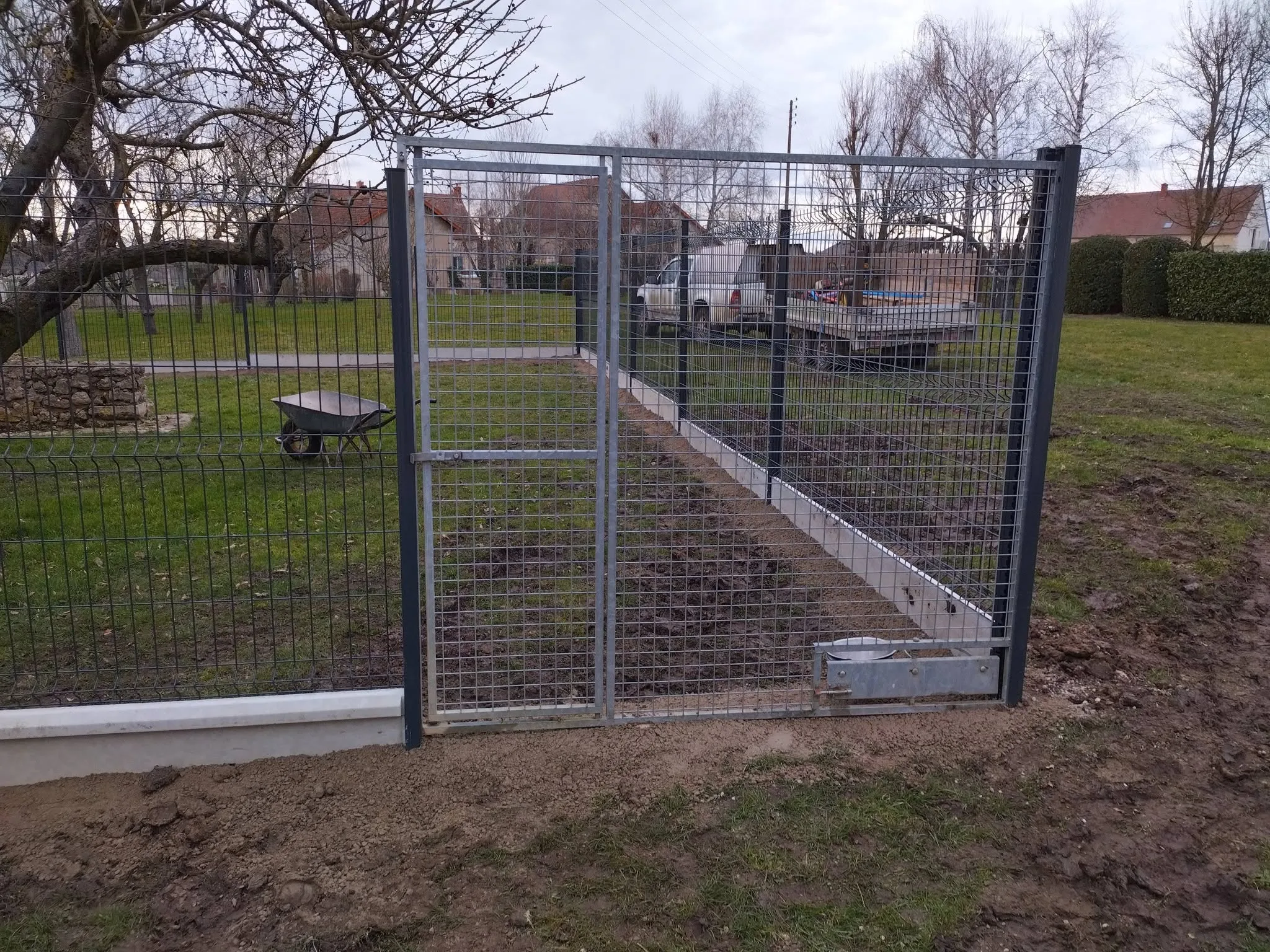 Aperçu de la réalisation Clôture rigide avec soubassement